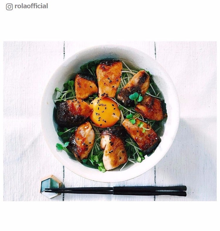 ローラの“ヘルシー丼”が美味しそう！料理初心者にもおすすめメニュー