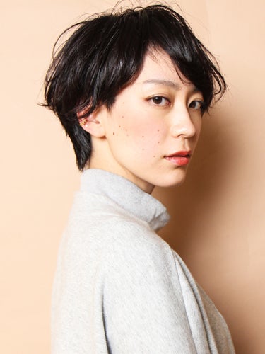 黒髪ショートはパーマで垢抜ける 大人の魅力をしっかり引き出す人気スタイル集 モデルプレス