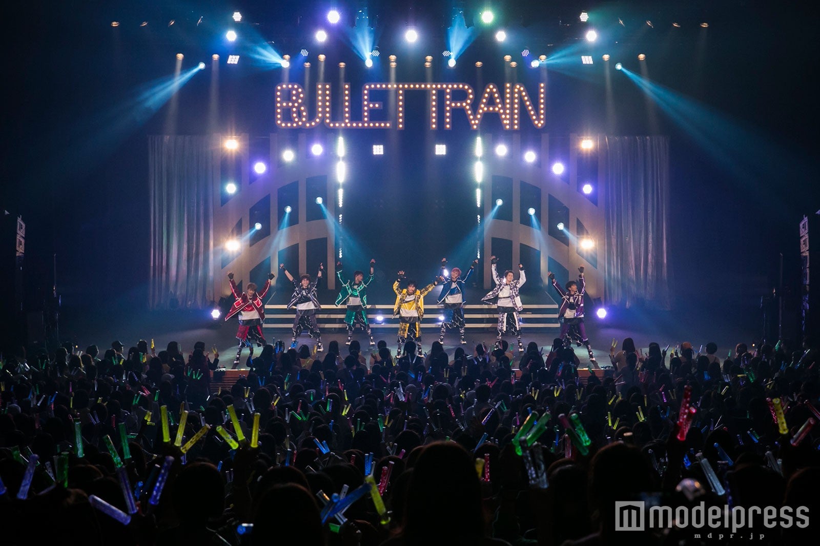 超特急の春ツアー初日公演の様子／PHOTO: 米山三郎（SignaL）／写真提供：株式会社スターダスト音楽出版