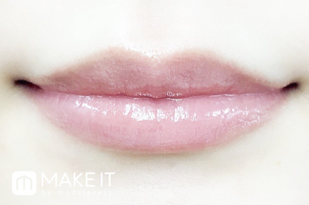 CHICCA／メスメリック リップスティック／07 シェルベージュ 使用 (C)メイクイット