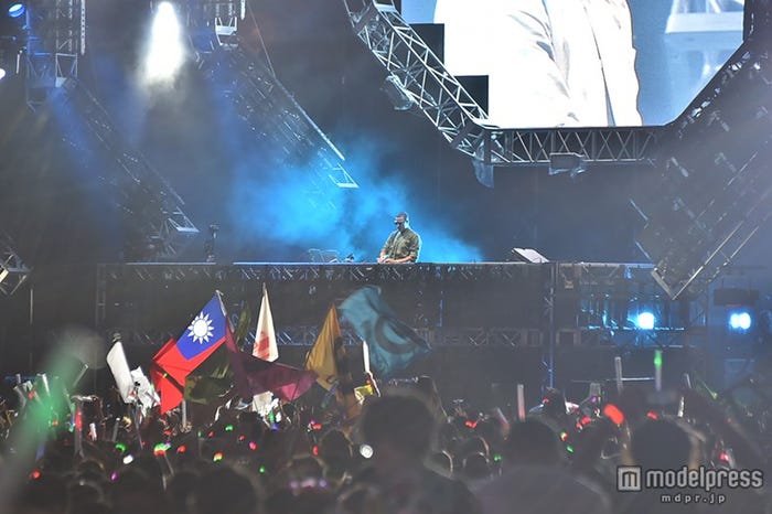 DJ SNAKEステージ