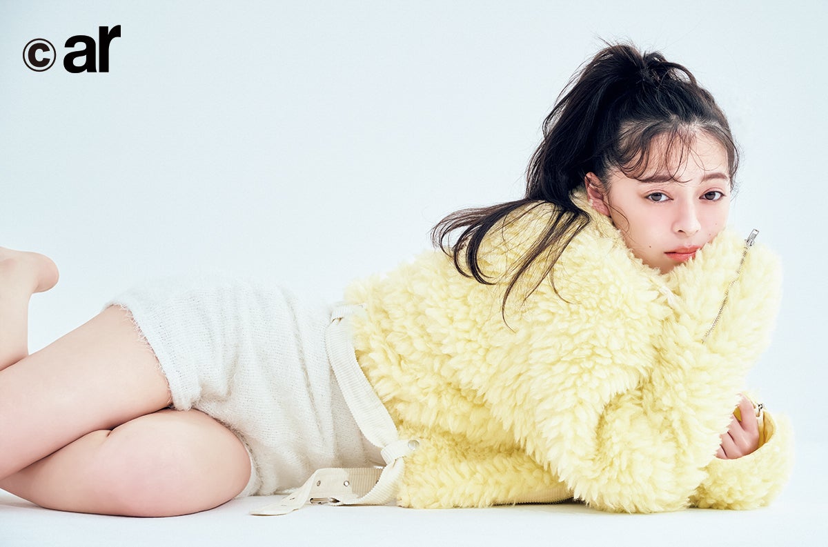 アンジュルム上國料萌衣、色白美脚披露 アイドル卒業時を語る