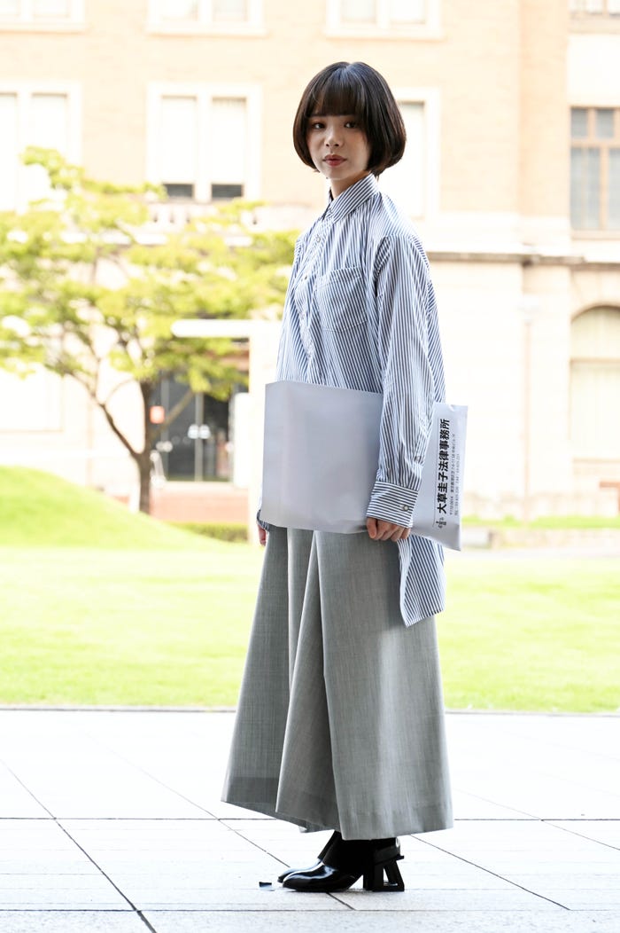 趣里(C)カンテレ