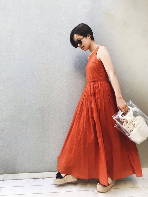 https://wear.jp/coordinate/?color_group_id=13&search_word=%E3%83%AF%E3%83%B3%E3%83%94%E3%83%BC%E3%82%B9