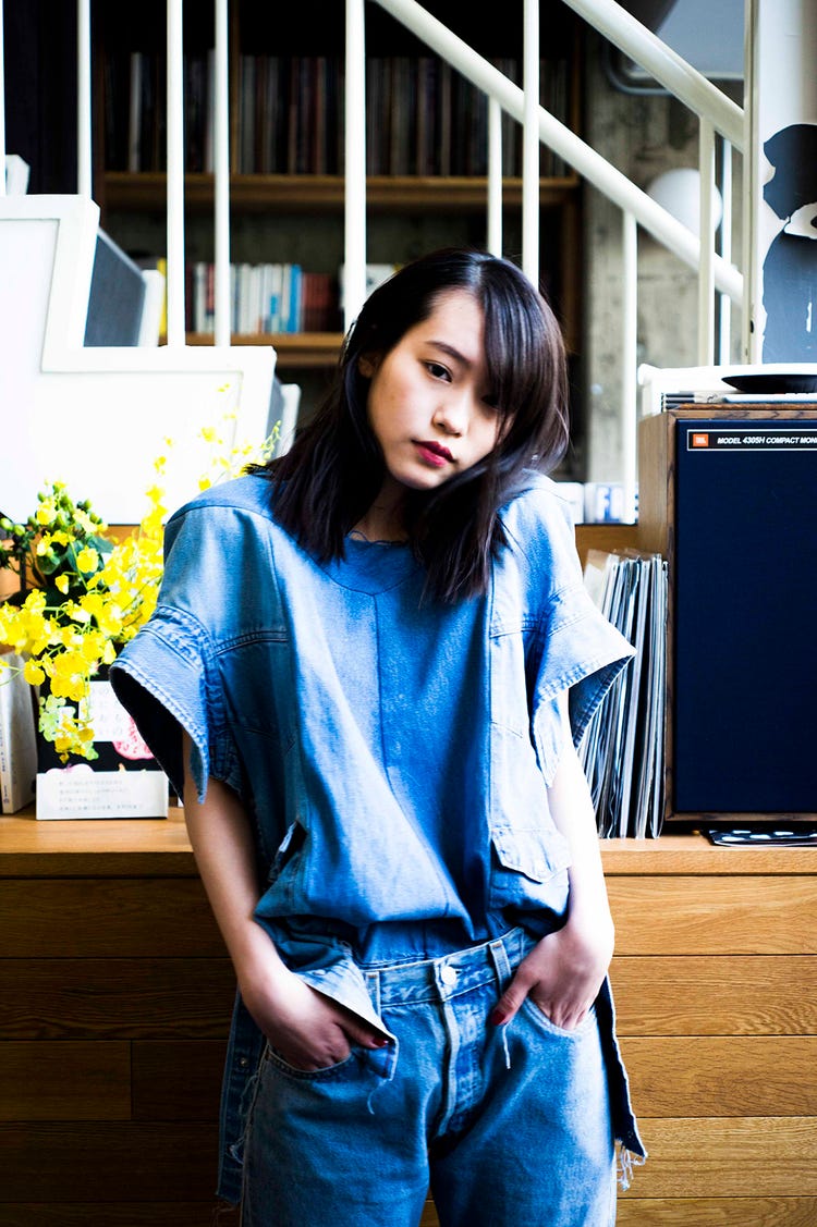 南沙良 アンニュイな表情で新たな魅力 自身製作の衣装着こなす モデルプレス 南沙良 アンニュイな表情で新たな魅力 自身製作の衣装着こなす モデルプレス