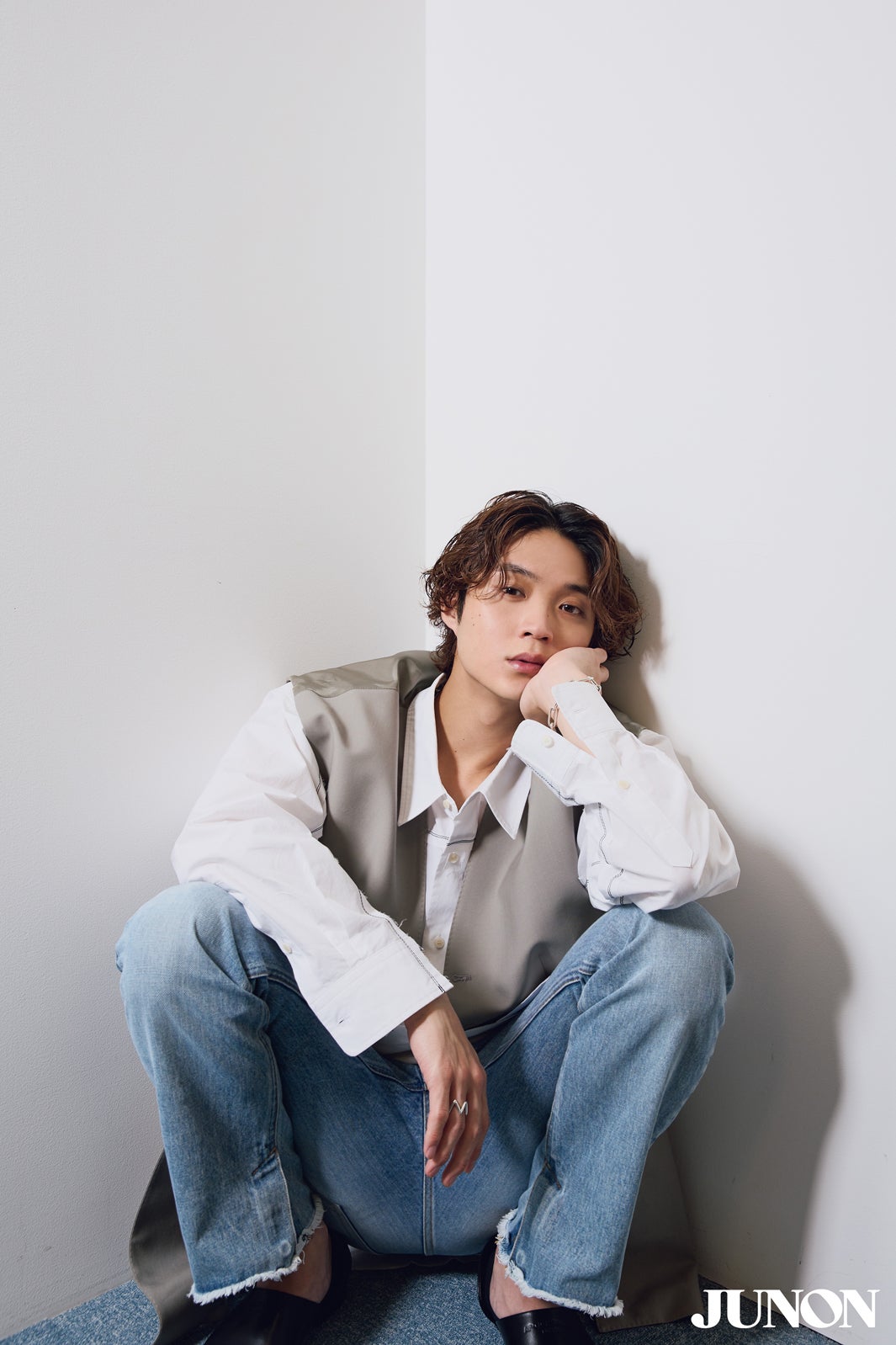 磯村勇斗、デビュー当時の秘話「ミーアキャットみたいにピッと立って…」 減量方法も明かす