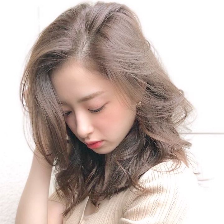 画像15 16 四角顔さんに似合う髪型16選 コンプレックスを解消できる長さ別ヘアカタログ モデルプレス