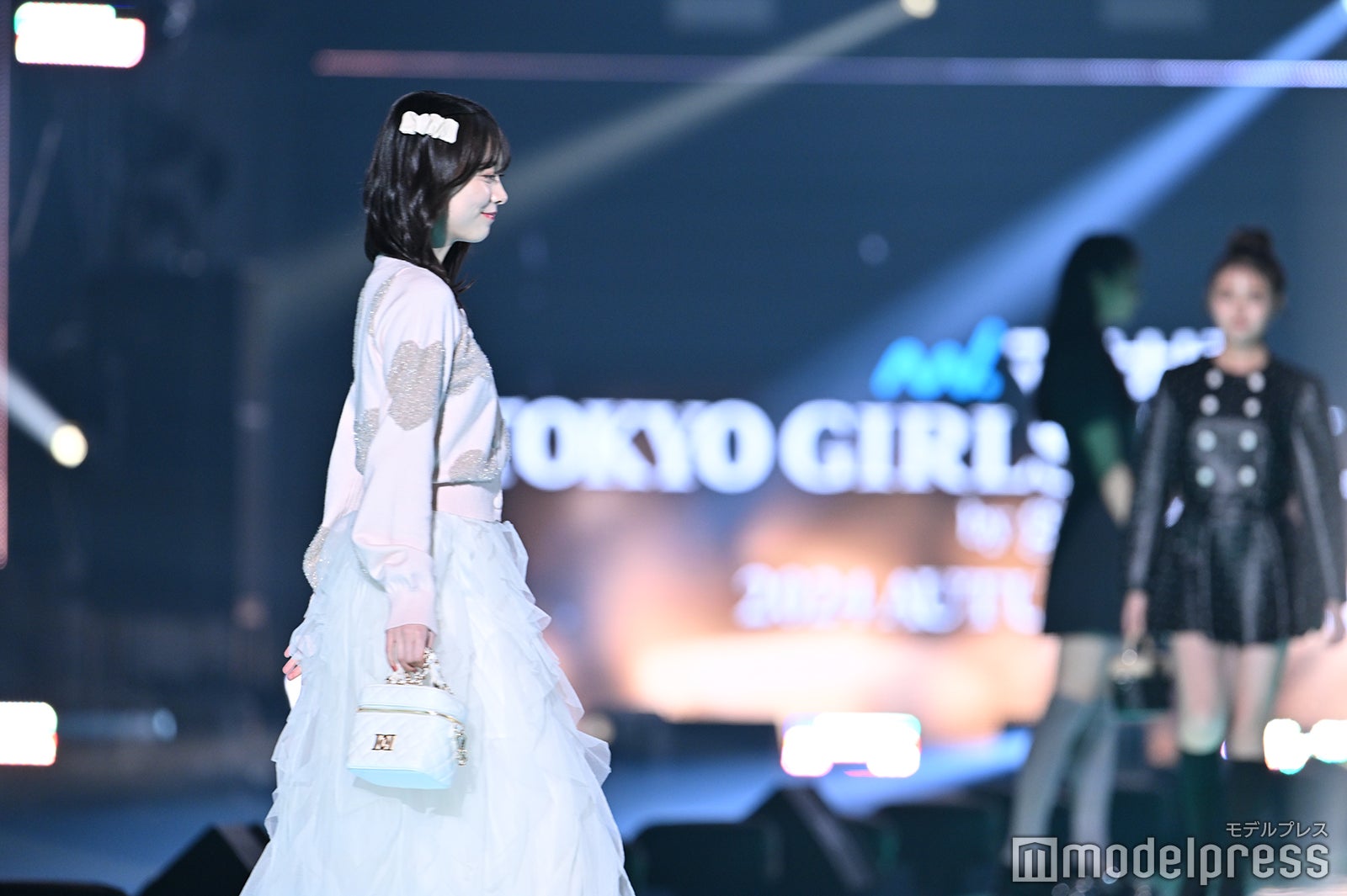 （C）モデルプレス