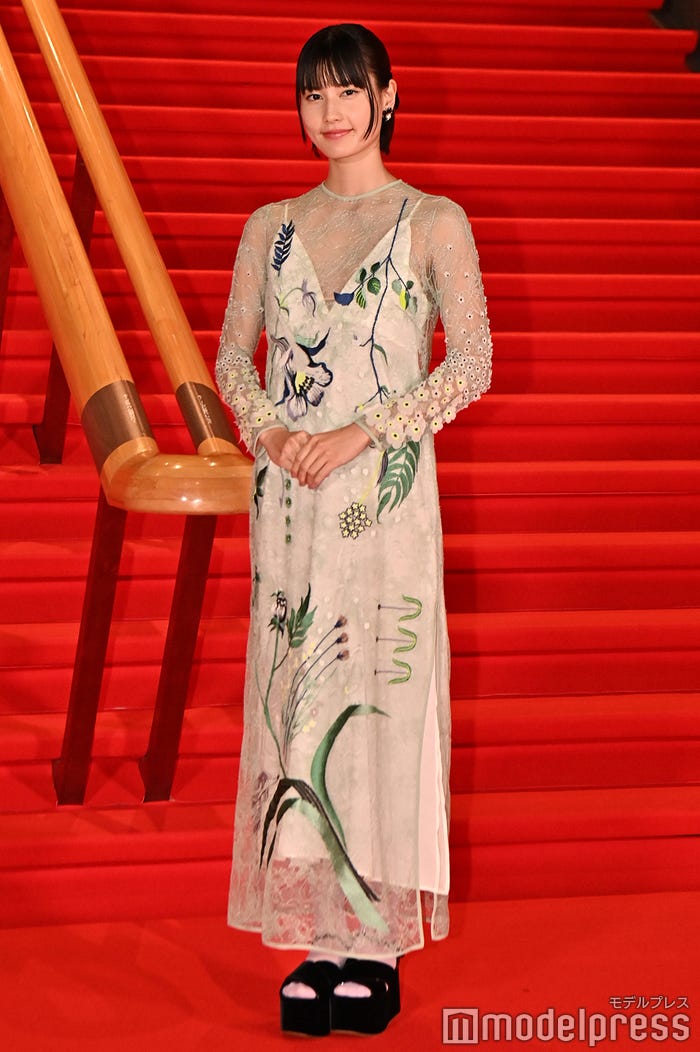 橋本愛(C)モデルプレス