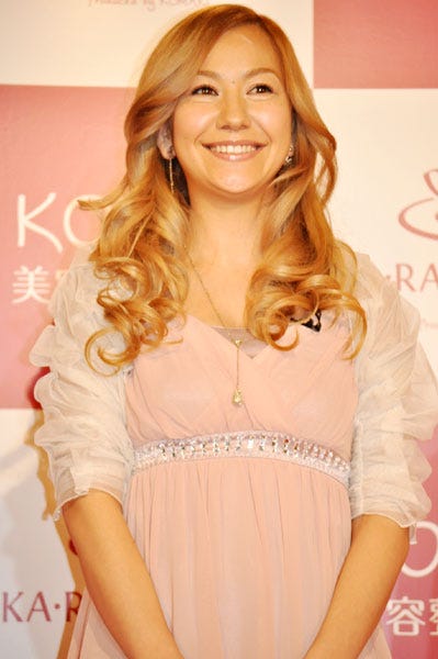 JOYより2歳年上の姉・Sophia