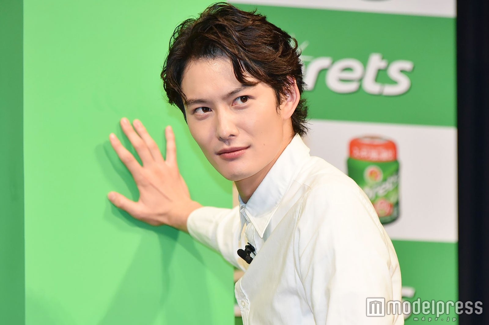 岡田将生「生き恥」“胸キュンポーズ”実演　仲が良い意外な芸能人とは？