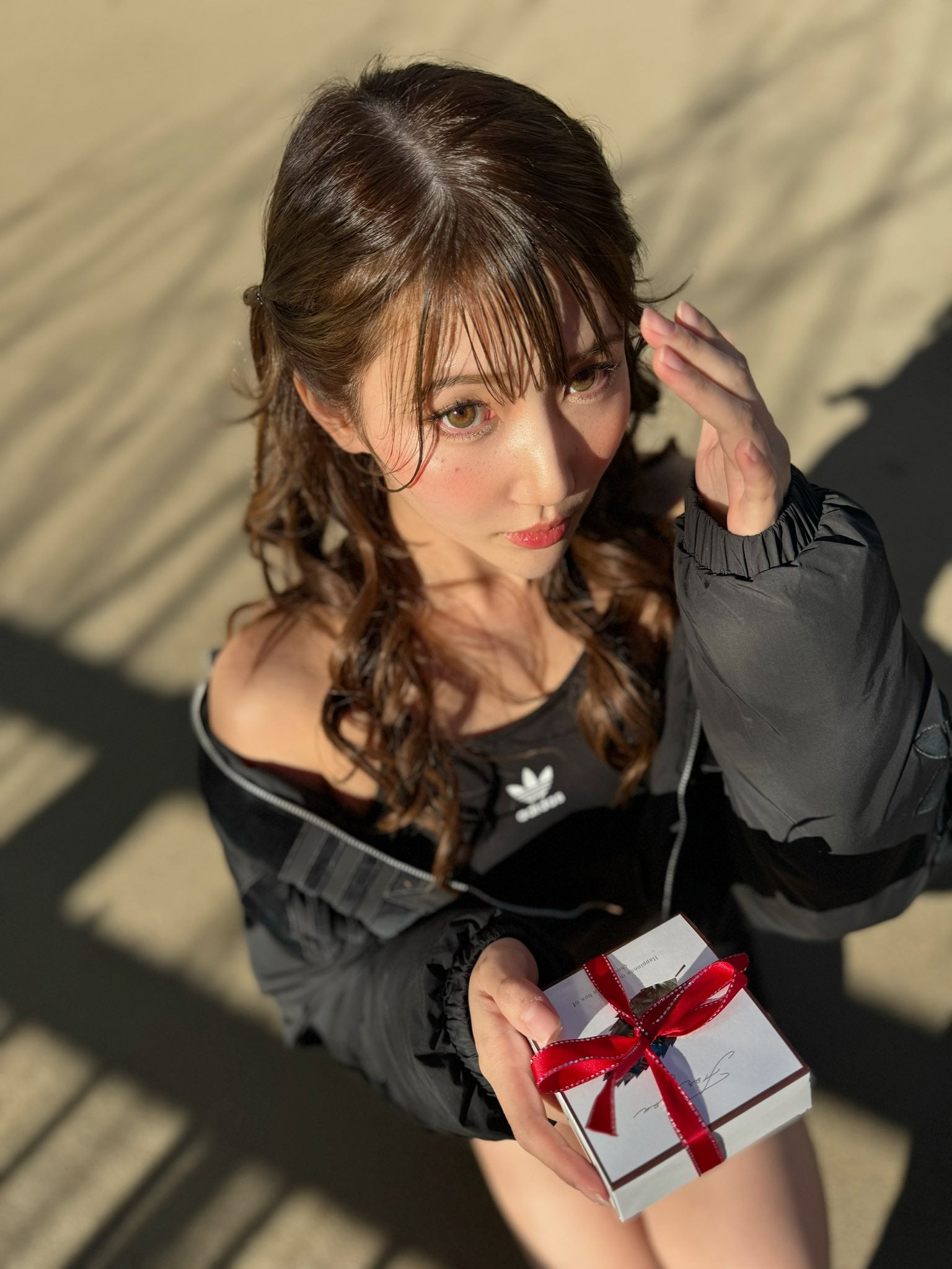 緒方友莉奈公式Xより