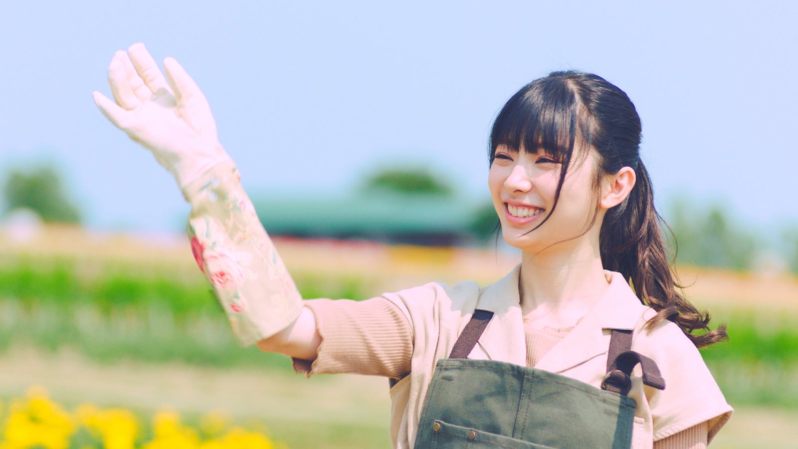 武藤十夢　2006年（デビュー）AKB48「サステナブル」MV（C）AKS／キングレコード