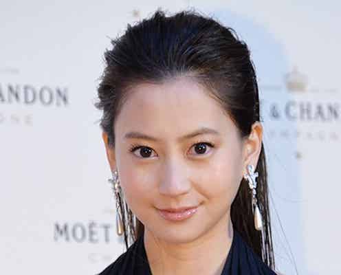河北麻友子、エレガントなブラックドレスで大人の色気 初めて飲んだお酒を明かす