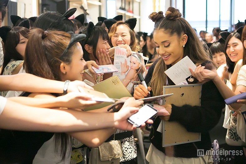 熱心なファンサービス