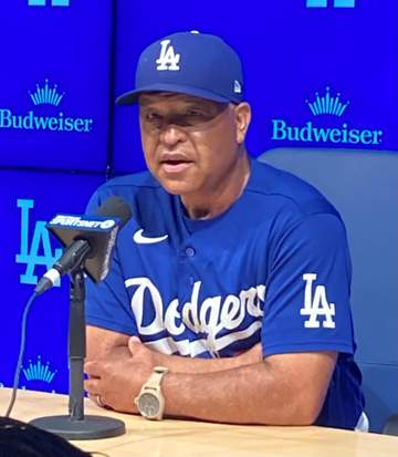 大谷翔平 3日にもキャッチボール再開 ロバーツ監督「9月中旬に見通し立つ」スクバル獲得も投手復帰計画変わらず
