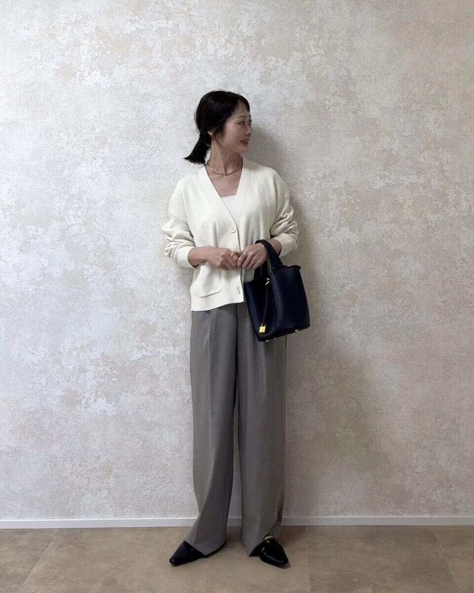 2026春ユニクロストライプタックワイドパンツお手本コーデ