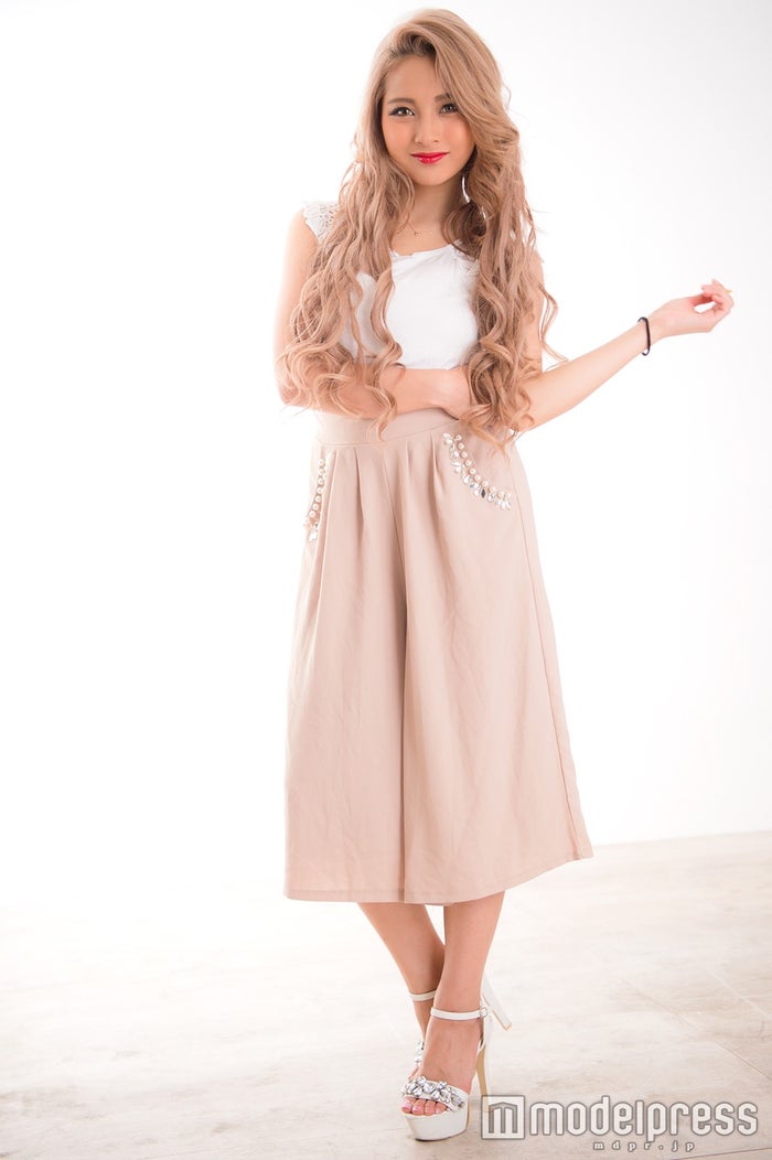 モデル業界裏側に衝撃 ゆきぽよ 先輩に脚立で殴られ腹パン 整形の裏事情を暴露 モデルプレス