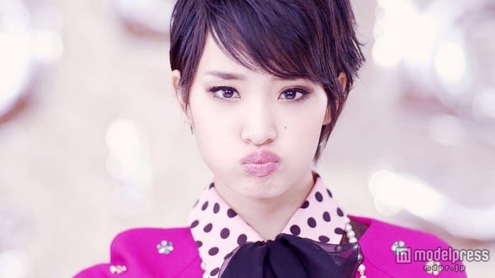 剛力彩芽2ndシングル「あなたの100の嫌いなところ」ミュージックビデオより