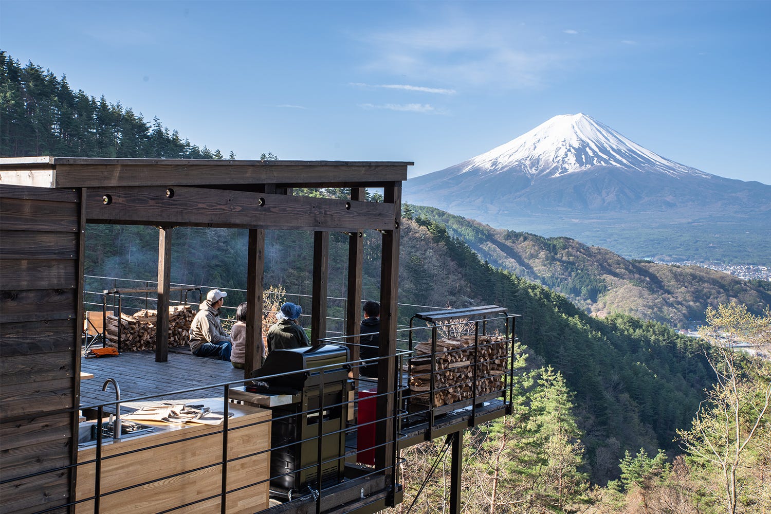 富士山&河口湖一望の絶景グランピング「つながる CAMP RESORT くうねるたす」自然の癒し溢れる特別な場所