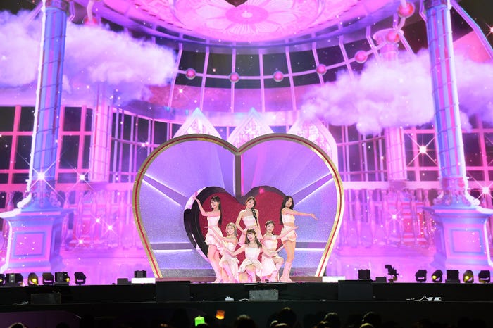 IVE (C)CJ ENM Co., Ltd, All Rights Reserved