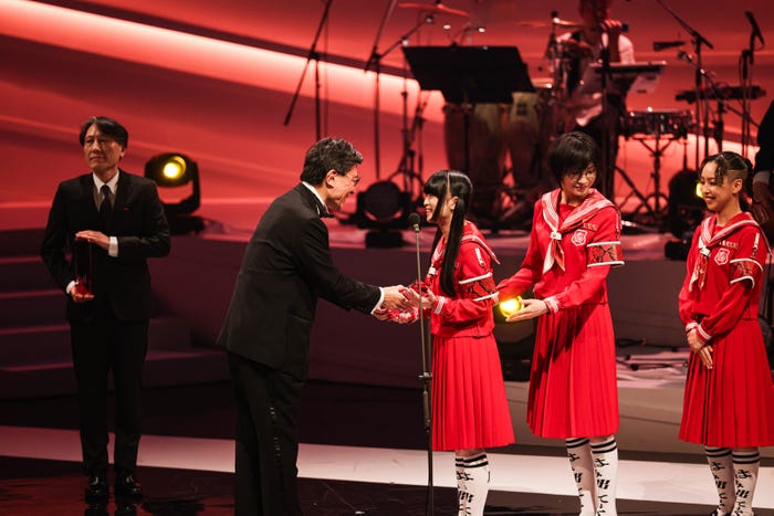 新しい学校のリーダーズ(C)CEIPA/MUSIC AWARDS JAPAN2025