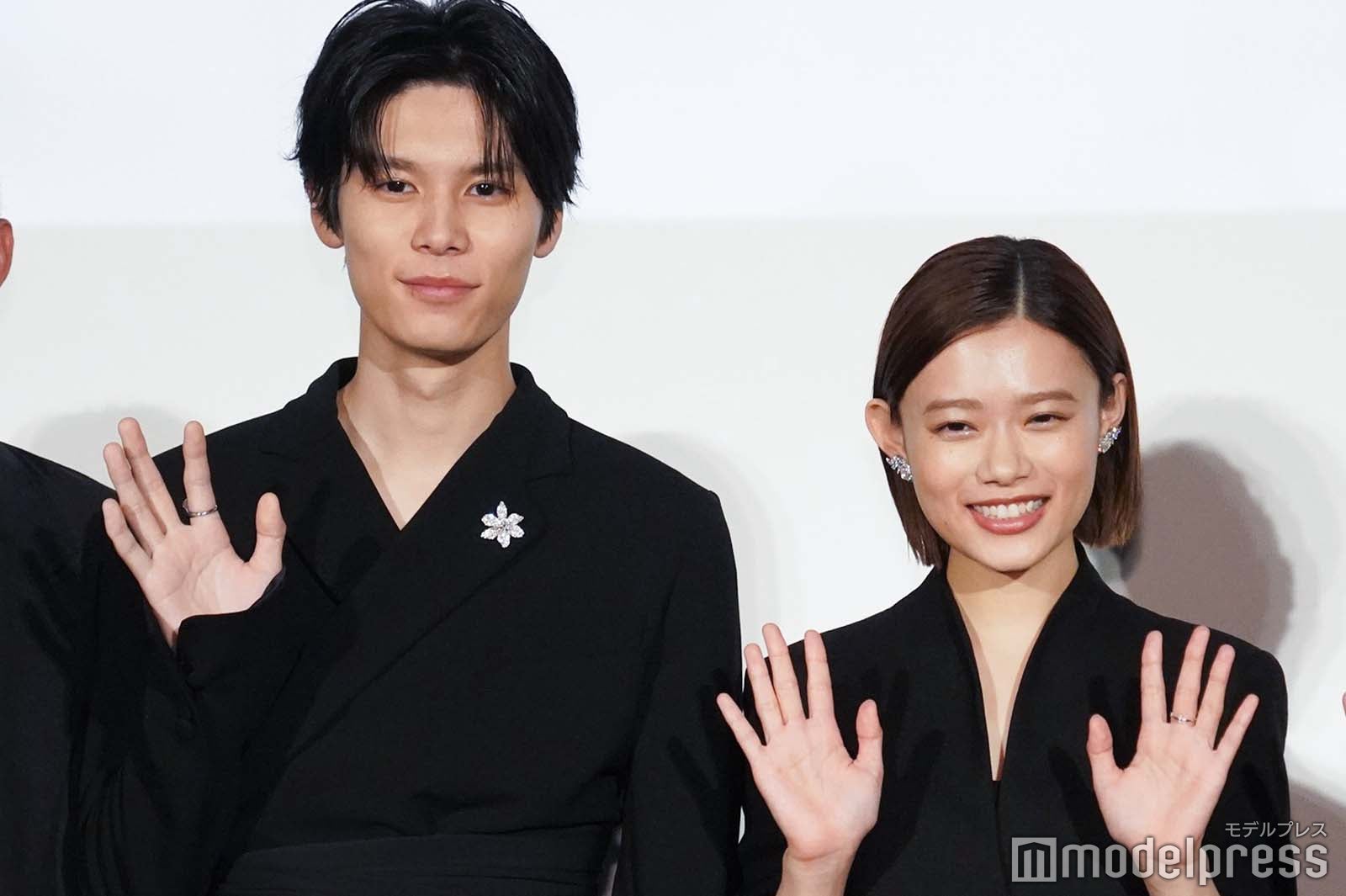 萩原利久、杉咲花（C）モデルプレス