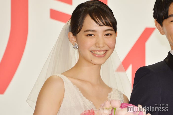 新ゼクシィcmガールは井桁弘恵 新郎役 細田善彦と撮影で 300回 キス モデルプレス 新ゼクシィcmガールは井桁弘恵 新郎役 細田善彦と撮影で 300回 キス モデルプレス