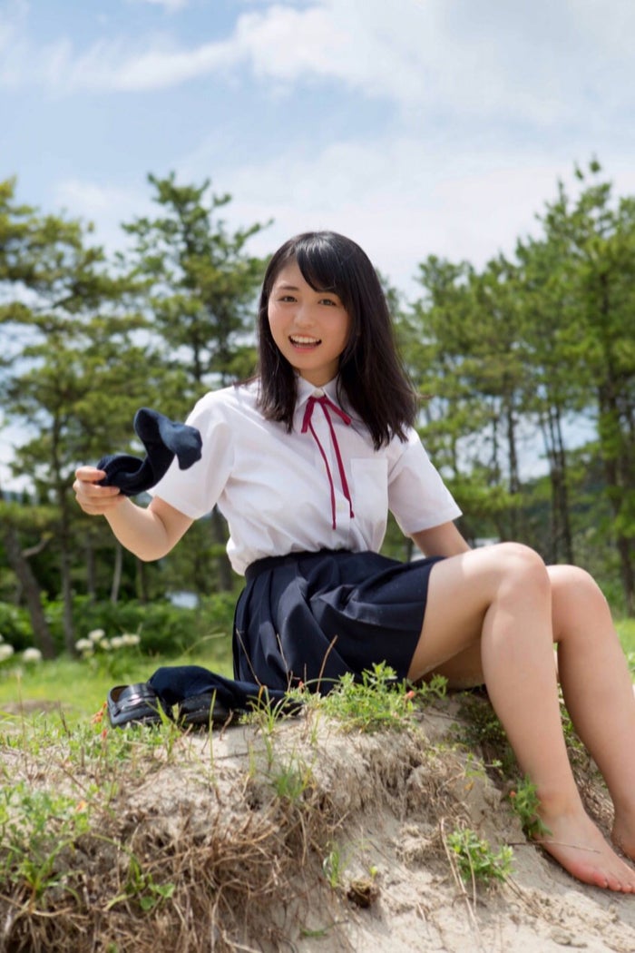 欅坂46長濱ねる写真集 青春感 満載な未収録カット公開 発売3ヵ月で6度目重版のロングヒット モデルプレス