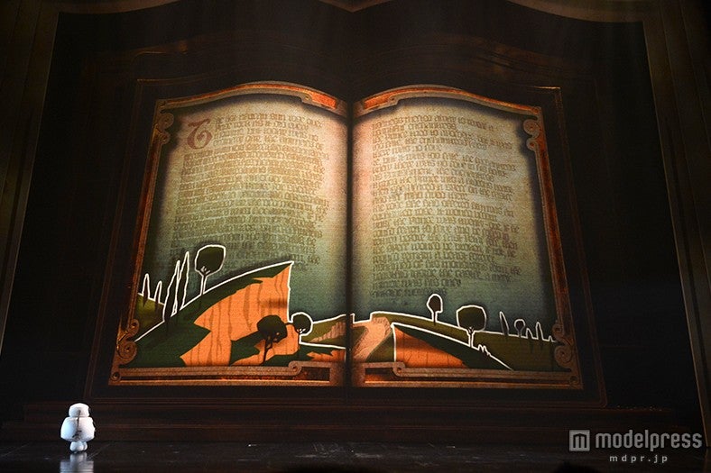 「ミッキー・アンド・ザ・ワンダラス・ブック」より