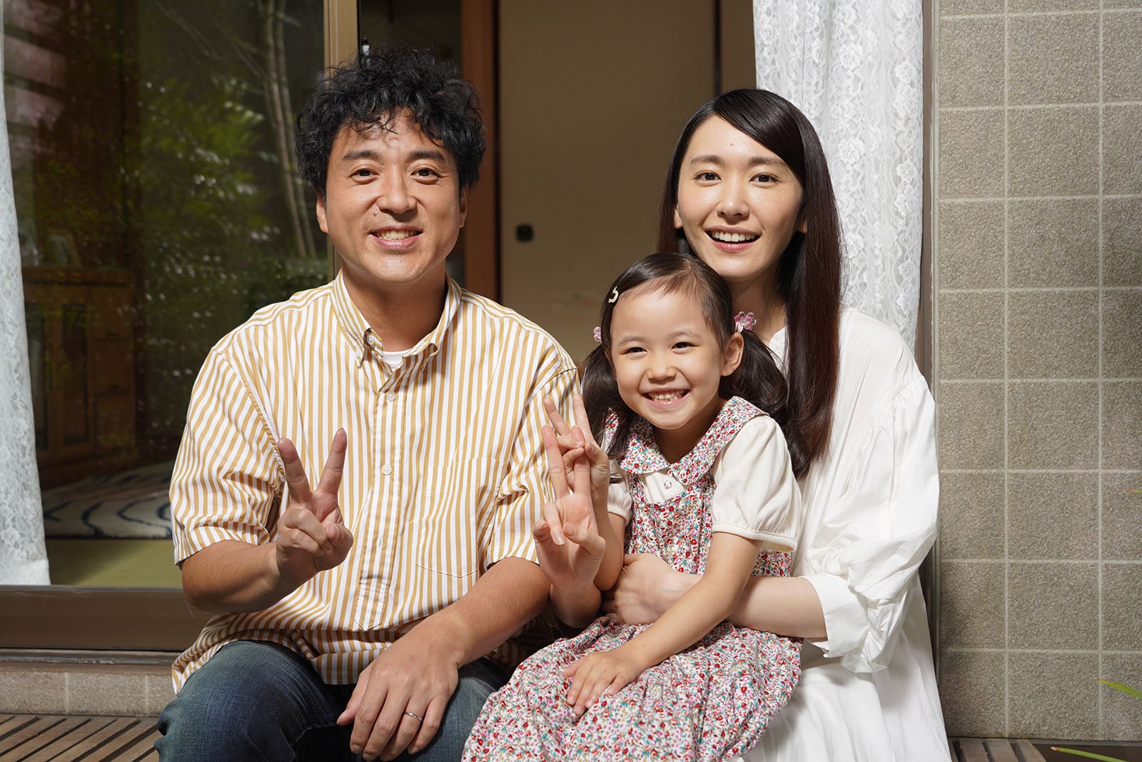 ムロツヨシ、新垣結衣（C）日本テレビ