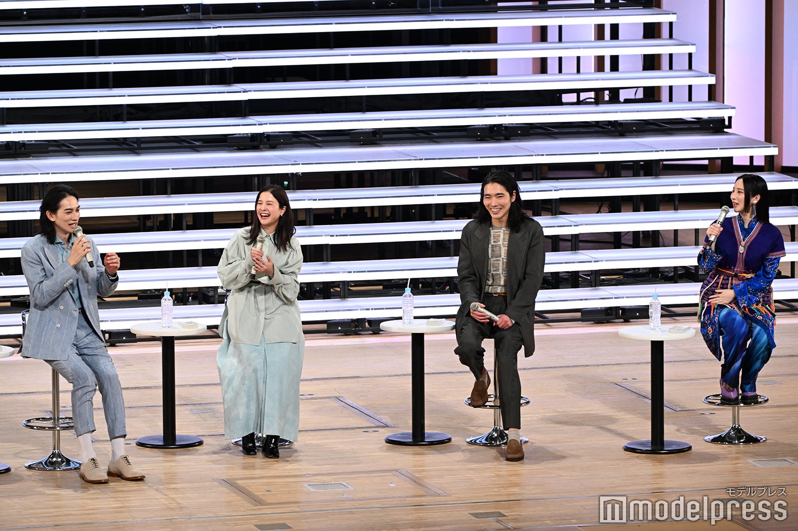 町田啓太、吉高由里子、柄本佑、ファーストサマーウイカ（C）モデルプレス