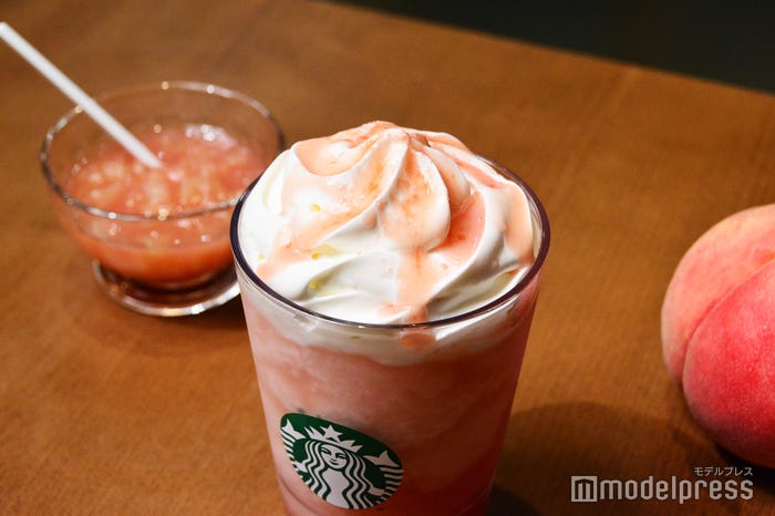 ヘブンリー ピーチ フラペチーノ(C)モデルプレス