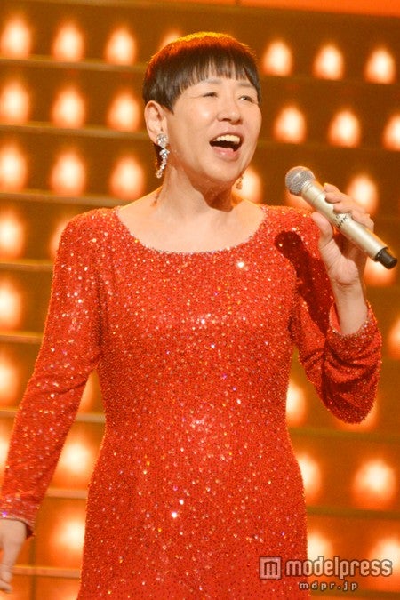 和田アキ子、きらびやかなドレスで魅了＜紅白リハ2日目＞