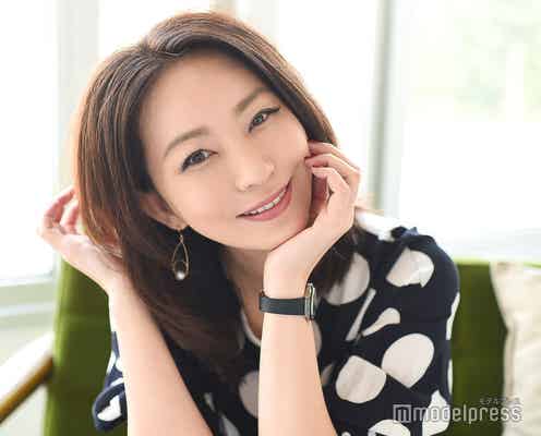 モデル・真山景子、イケメン息子が小学校卒業 顔出し2ショット公開で「めちゃくちゃかっこいい」「美少年」と反響