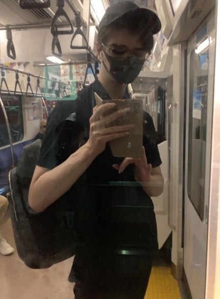 Matt“2年ぶり”電車移動にファン衝撃「オーラとスタイルで絶対気付く」の声