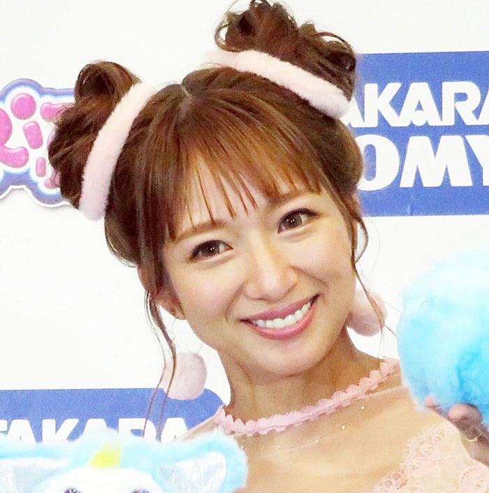 4児の母・辻希美がミニモニ。復活で見せた、恐るべき現役感！ モデルプレス