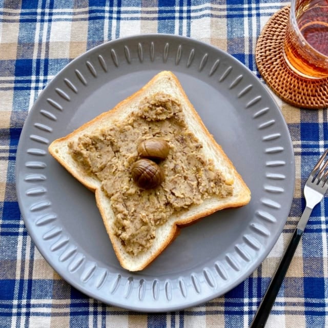 こだわりのむき甘栗を使ったアレンジトーストレシピです。