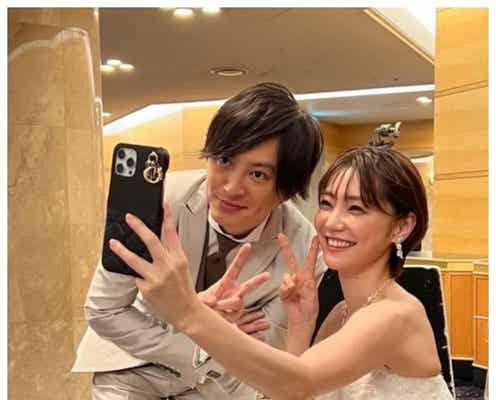 倉科カナ&塚本高史、“ウェディングショット”披露「美しい」「お似合い」の声