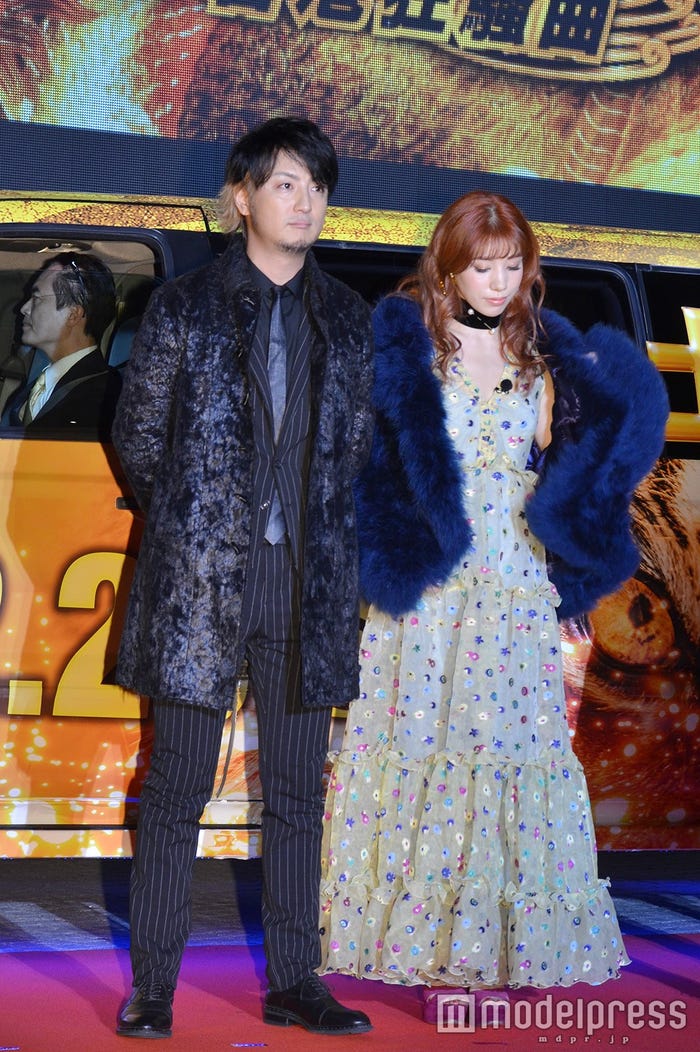 上地雄輔 と仲里依紗(C)モデルプレス