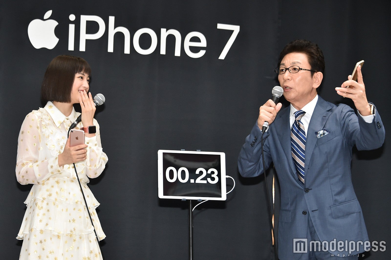 広瀬すず、古舘伊知郎（C）モデルプレス