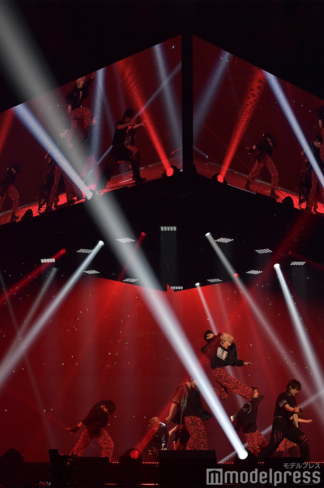 「BEAT AX」&TEAM（C）モデルプレス