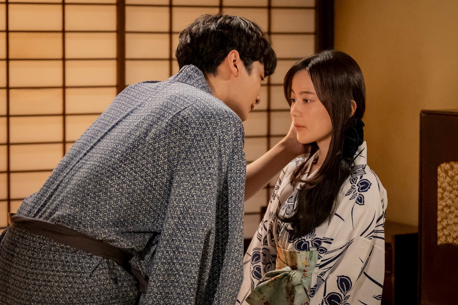 「めおと日和」芙美子（生田絵梨花）が初登場 深見（小関裕太）との結婚初夜シーンに反響殺到 “キャスト変更”イジる演出にも「斬新」「クスッとした」