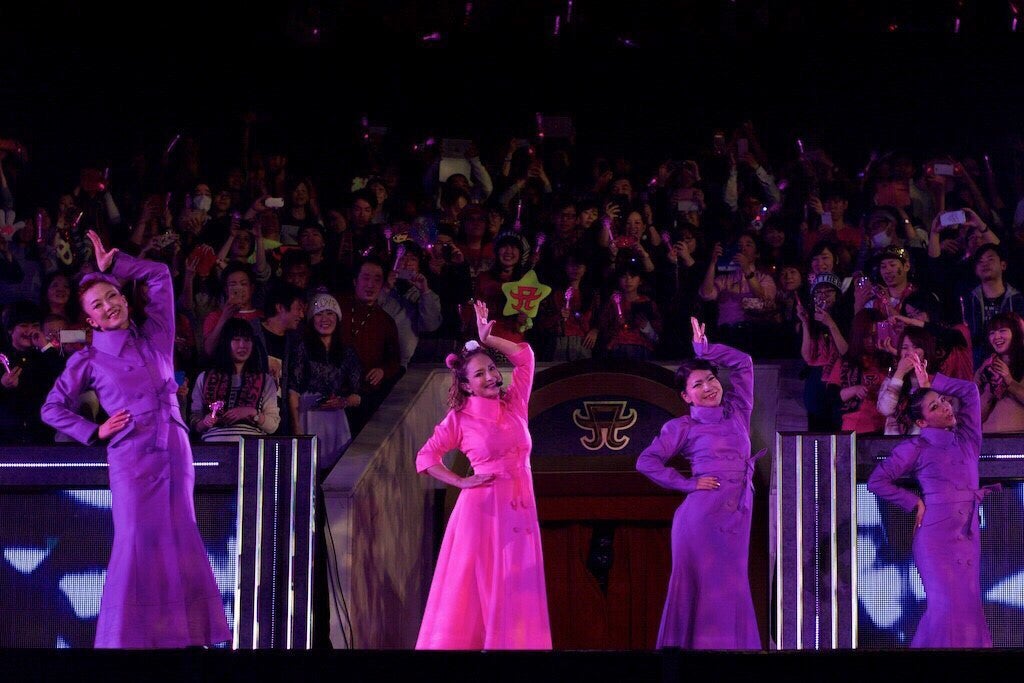 （左から2番目）浜崎あゆみ（画像提供：avex）