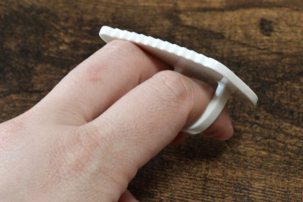 セリア包丁用フィンガーガード110円使い方