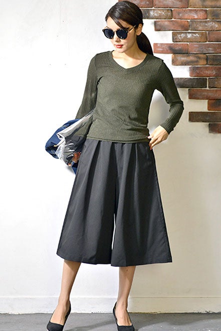 大人シルエットの上品ガウチョパンツ「coca」3,990円（税込）／画像提供：coca