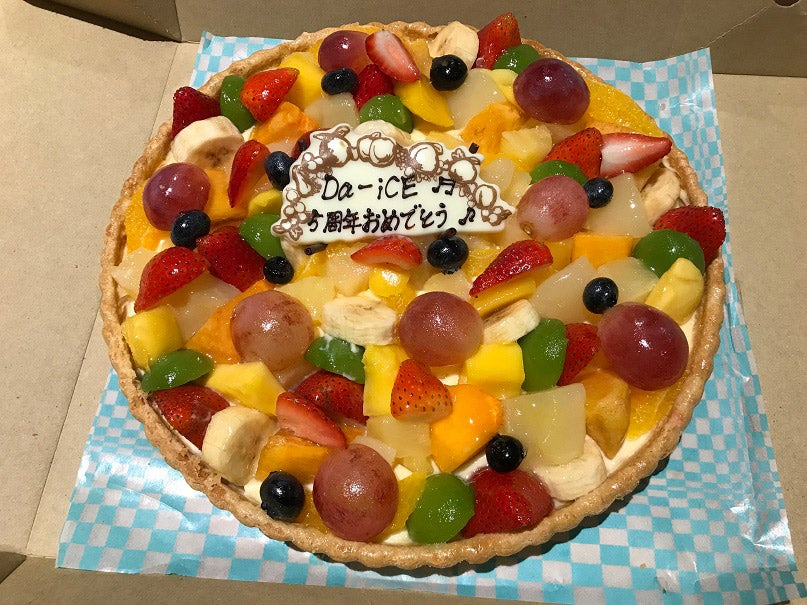 5周年おめでとうケーキ（提供写真）