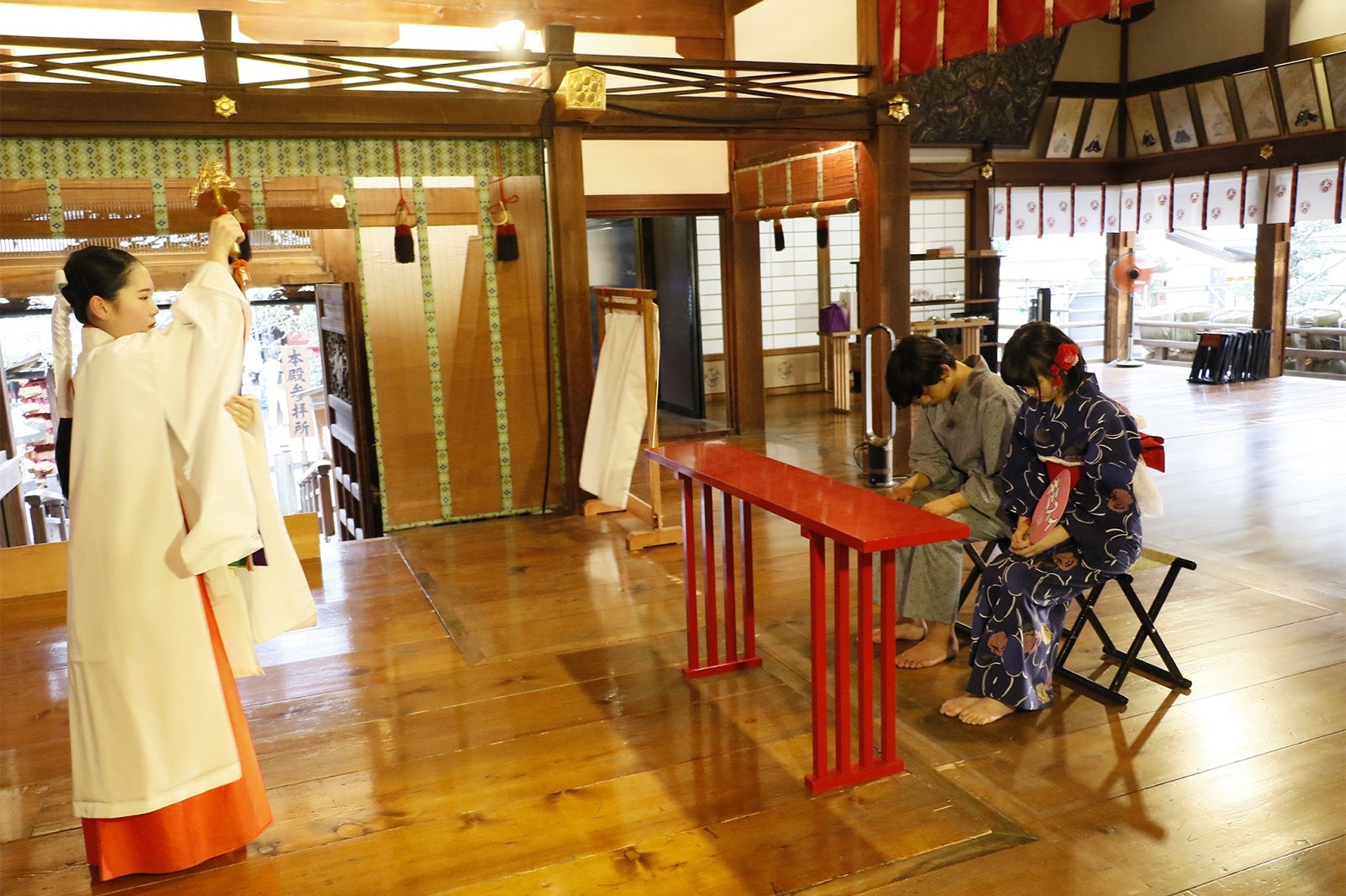 ご祈祷の様子（提供写真）