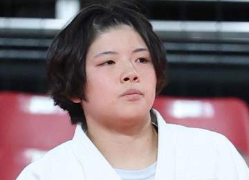 前田凛が金メダル！準々決勝で中国選手に噛まれる衝撃アクシデントも 決勝ではカザフスタン選手を圧倒合わせ技一本