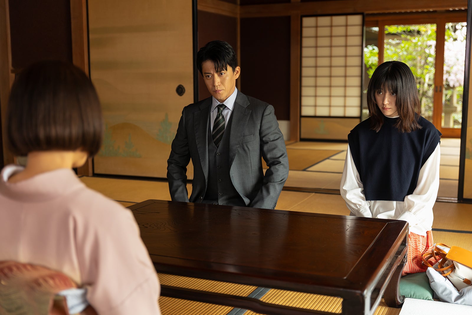 小栗旬、ハン・ヒョジュ「匿名の恋人たち」本編カット（提供写真）